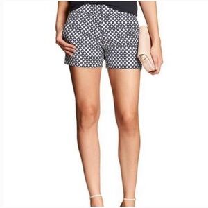Banana Republic Hampton Fit Geometric Pattern